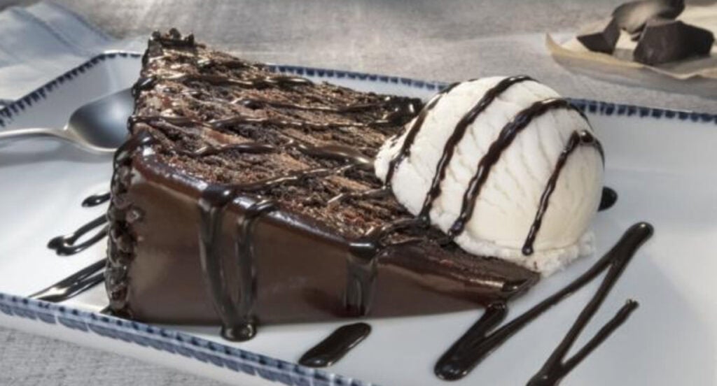 red lobster chocolate wave cake